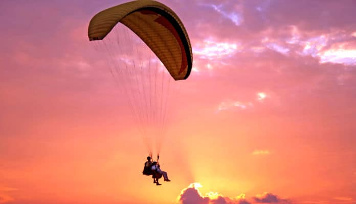 maui paragliding