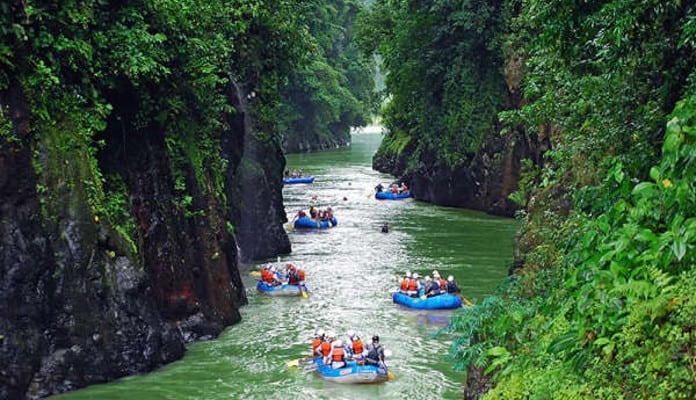 river rafting costa rica