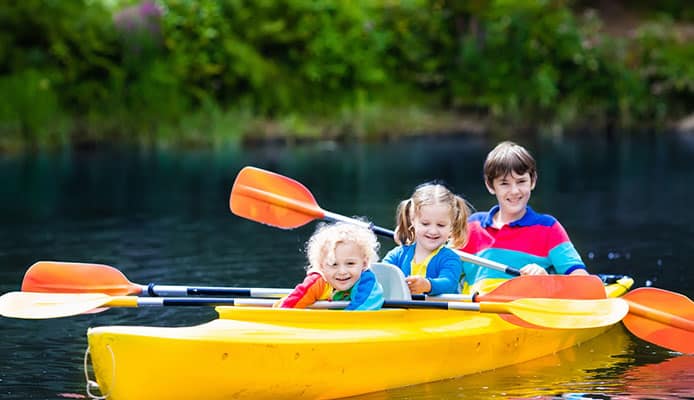 How-To-Choose-The-Best-Kayaks-for-Kids---Buying-Guide