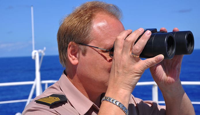 How_To_Choose_Marine_Binoculars
