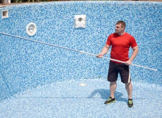 How_to_Clean_Tile_at_the_Swimming_Pool_Waterline