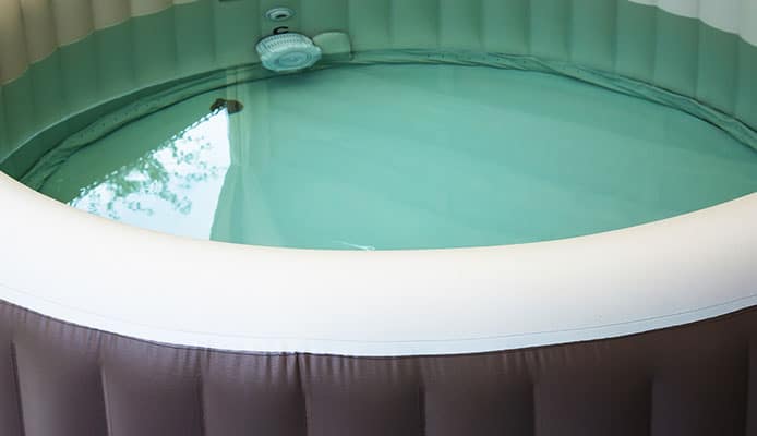 10_Steps_Guide_To_Setting_Up_An_Inflatable_Hot_Tub