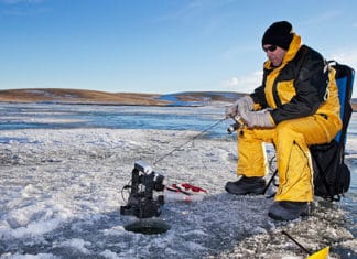 Ice_Fishing_Tips_–_Techniques_On_How_To_Ice_Fish