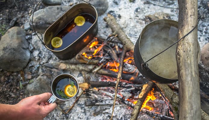 Build_the_Ultimate_Camping_Kitchen_Camp_Kitchen_Essentials