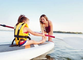 Fiberglass_SUP_vs._Inflatable_SUP_Comparisson_Guide