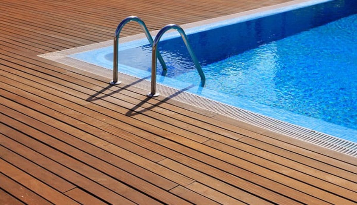 5 Best Pool Deck Paints In 2021 Tested And Reviewed By Pool Enthusiasts Globo Surf