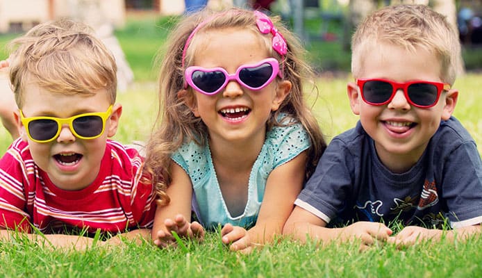 Baby Kids Unisex Children Frame Sunglasses UV400 Toddler Glas New Boys Outd W6Y5 