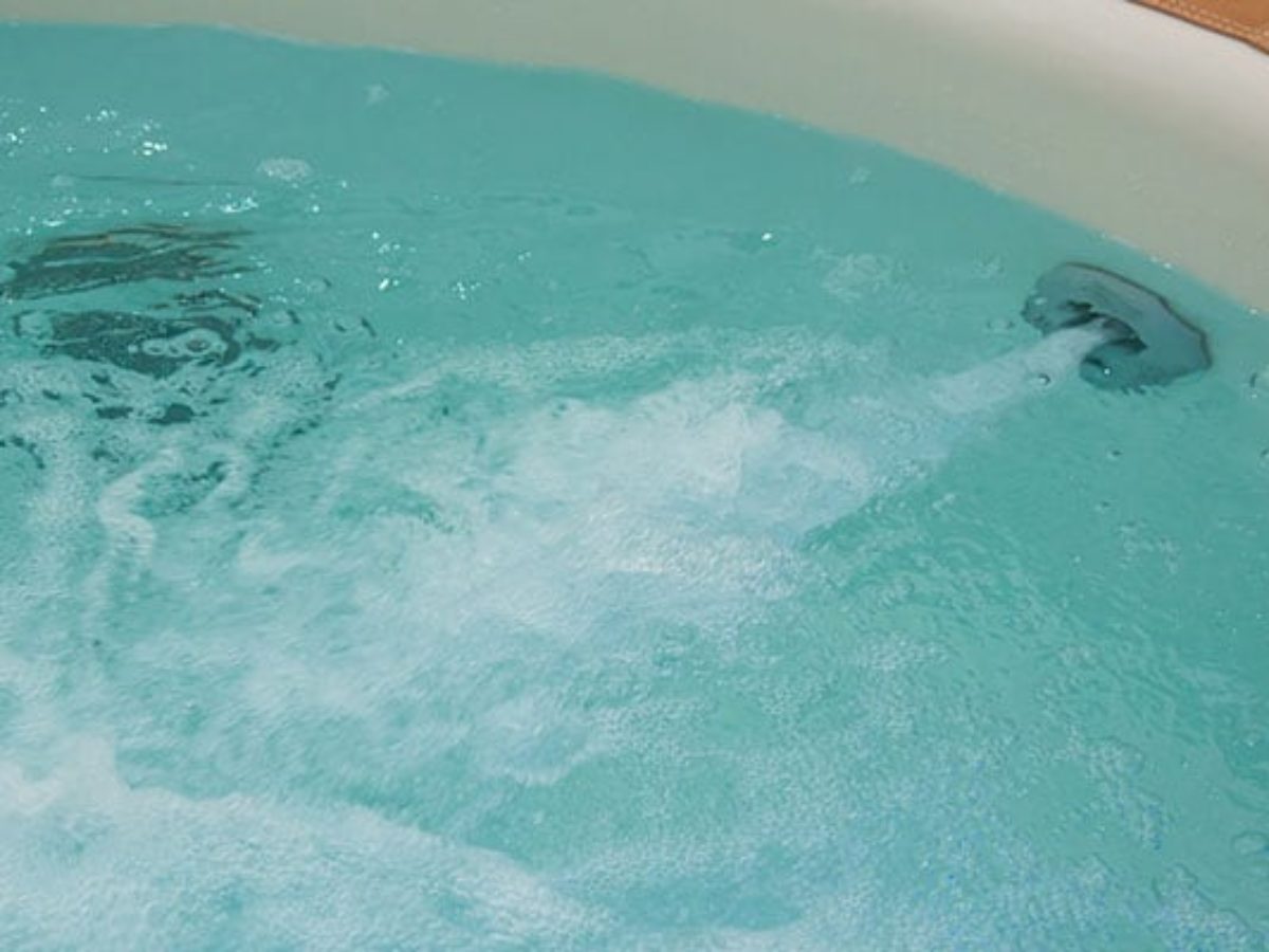How To Clean Hot Tub Jets 3 Simple, How To Clean Spa Bathtub Jets