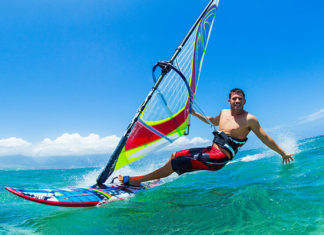 How_To_Windsurf_Windsurfing_For_Beginners