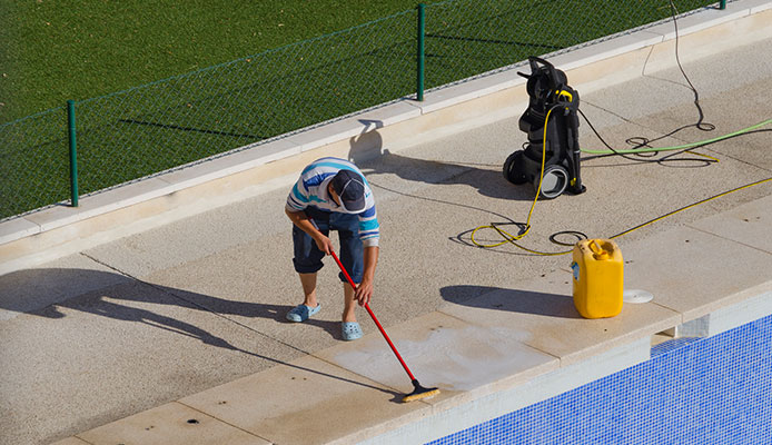 Pool_Deck_Cleaning_How_To_Clean_Pool_Deck_Easy