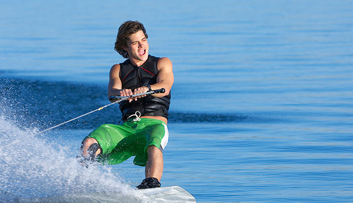 How_To_Get_Up_On_A_Wakeboard_